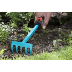 Combisysteem Handharkje - Gardena 7 Combisysteem Handharkje - Gardena -Groeniva Verkoopwinkel combisysteem handharkje gardena 4 4