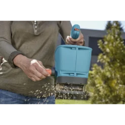 Handstrooier - M - Gardena -Groeniva Verkoopwinkel handstrooier m gardena 3 4