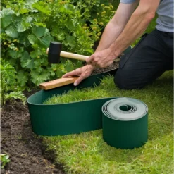 Tuinborderrand PE Groen 3mm - 10x0,15m - Nature -Groeniva Verkoopwinkel tuinborderrand pe groen 3mm 10x0 15m nature 4